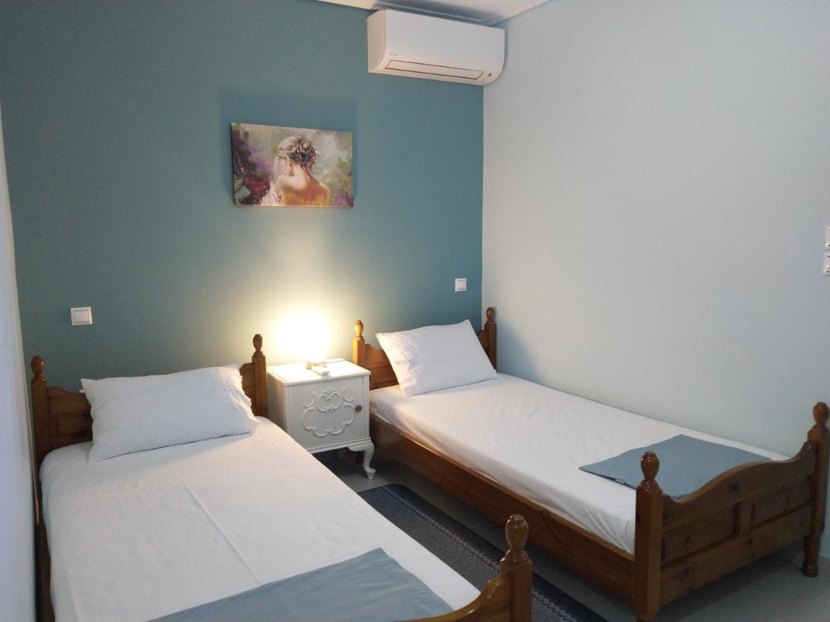 Ήσυχο Σπίτι Στη Ναύπακτο Apartment นาฟปาคตอส ภายนอก รูปภาพ
